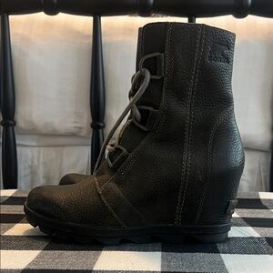 Sorel Dark Gray Lace Up Wedge Boots